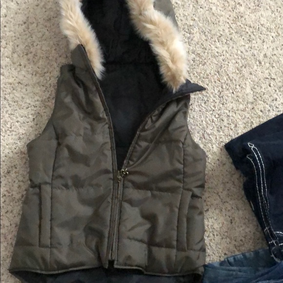 Vest - Picture 1 of 1